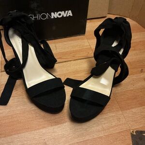Fashion Nova Black Heeled Sandals